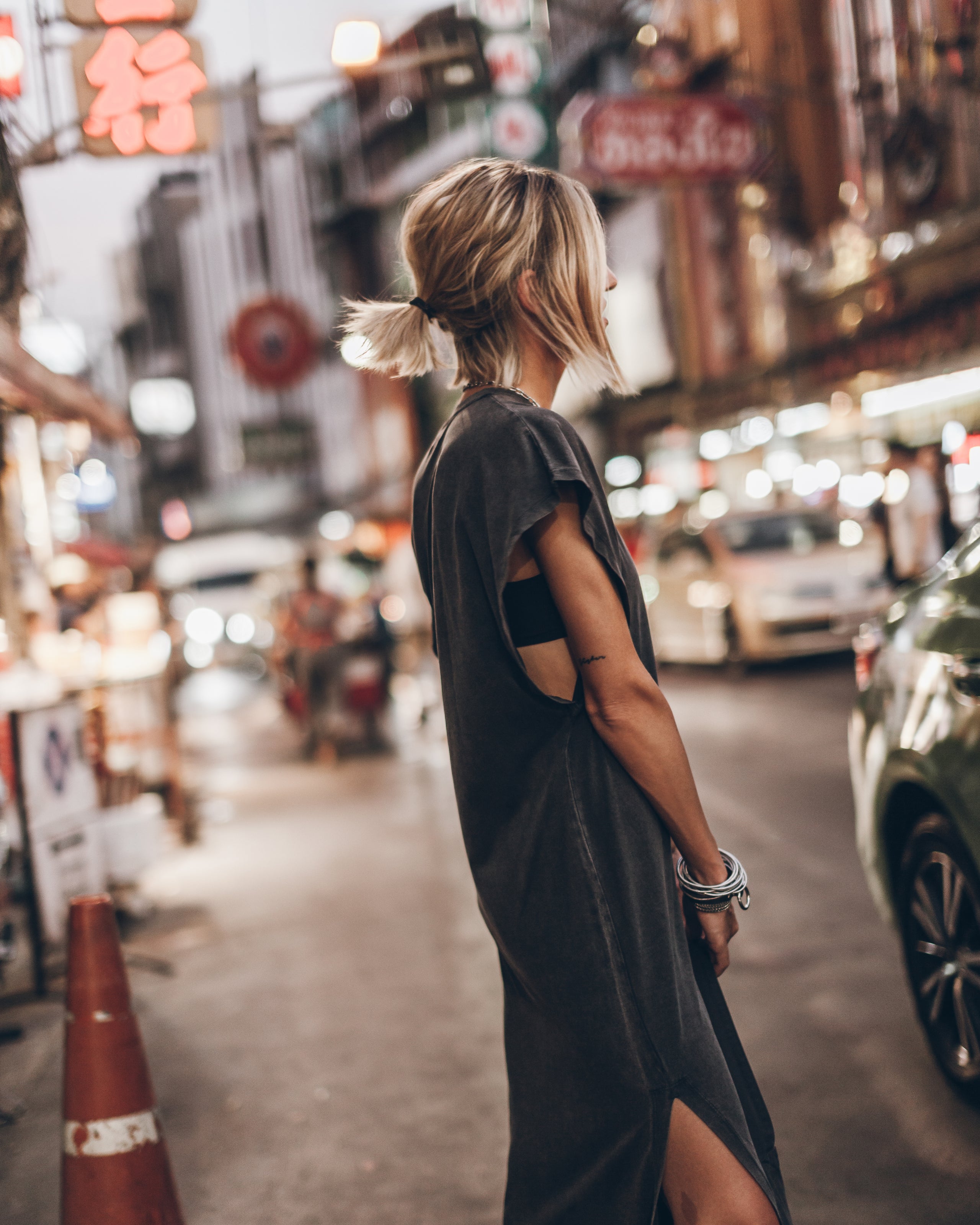 Dark Faded Long Batwing Dress Black Leather Buckle Sandals Charcoal Small Canvas Bag - Product photo