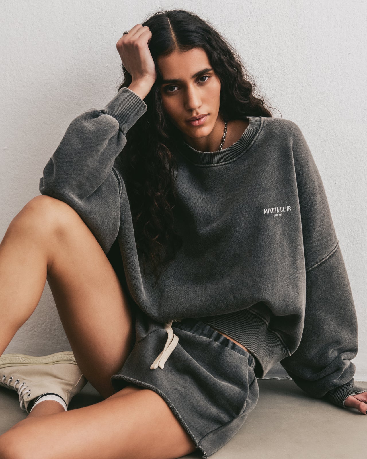 Dark Faded Club Standard Sweater Dark Faded Standard Shorts - Product photo