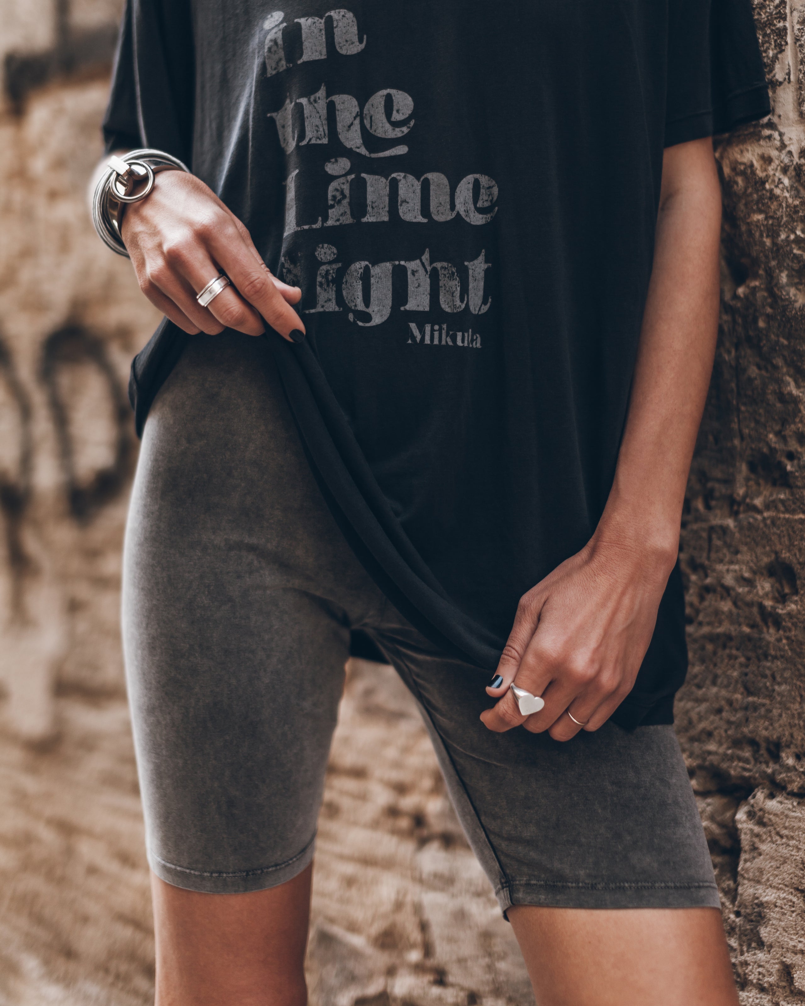 Dark Love Note Relaxed Shirt Dark Faded Base Biker Shorts - Product photo