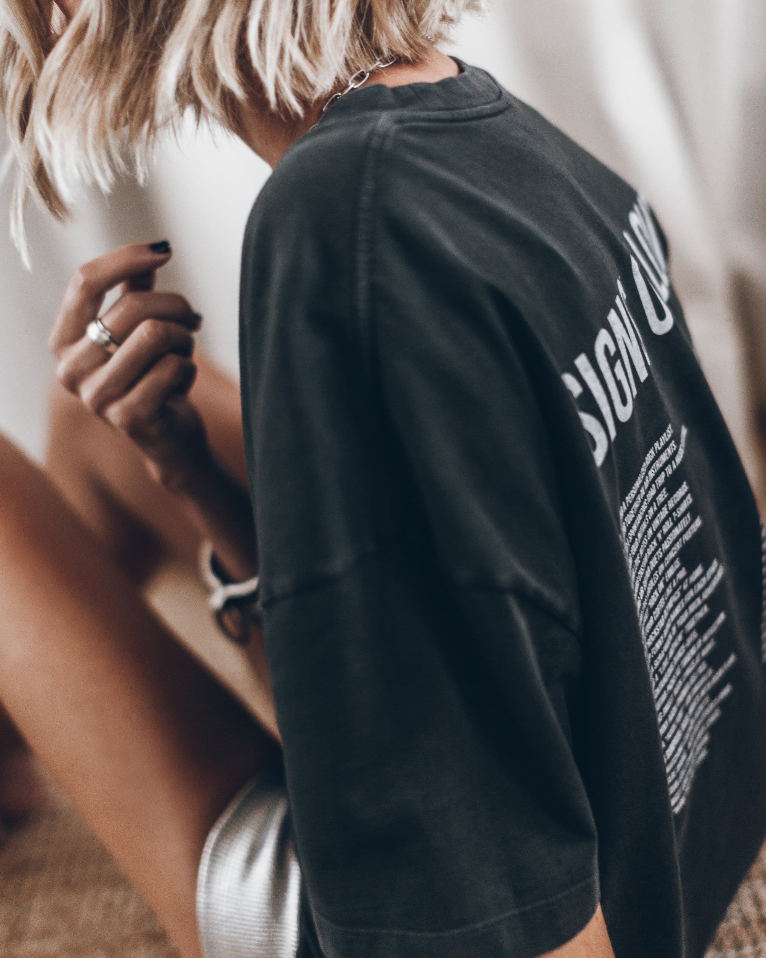 Dark Love Signs Unisex Shirt Silver Coated Ribbed Shorts - Product photo