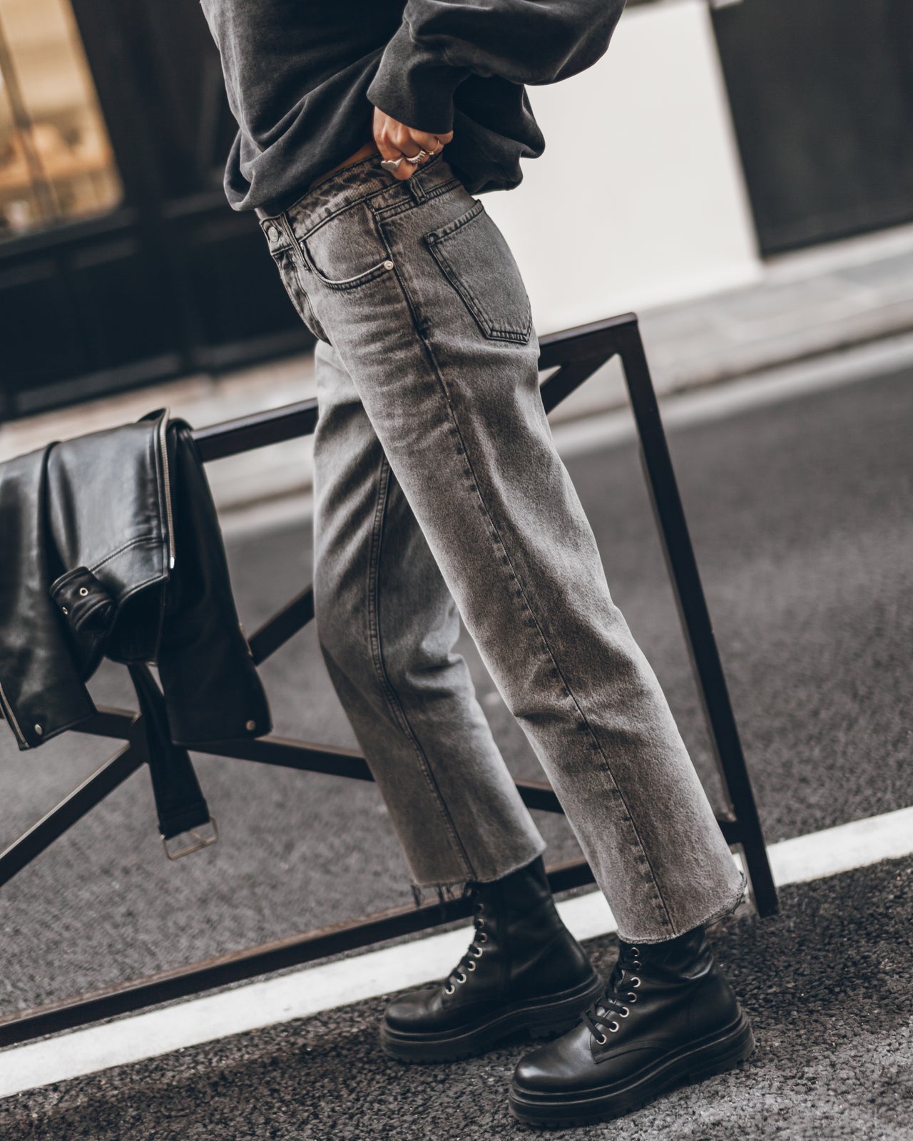 Grey Cropped Straight Jeans - Product photo