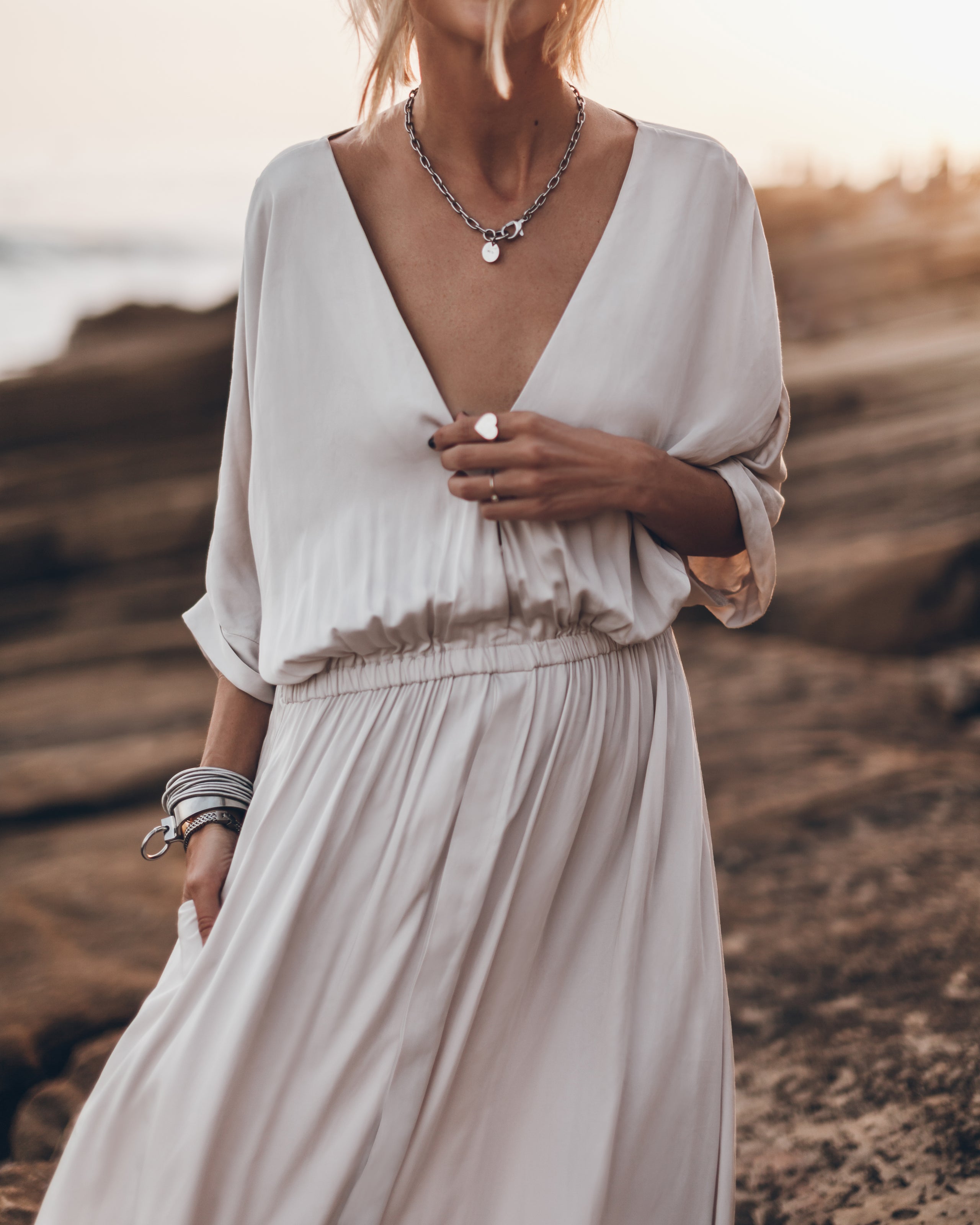 Light Long Chill Dress - Product photo