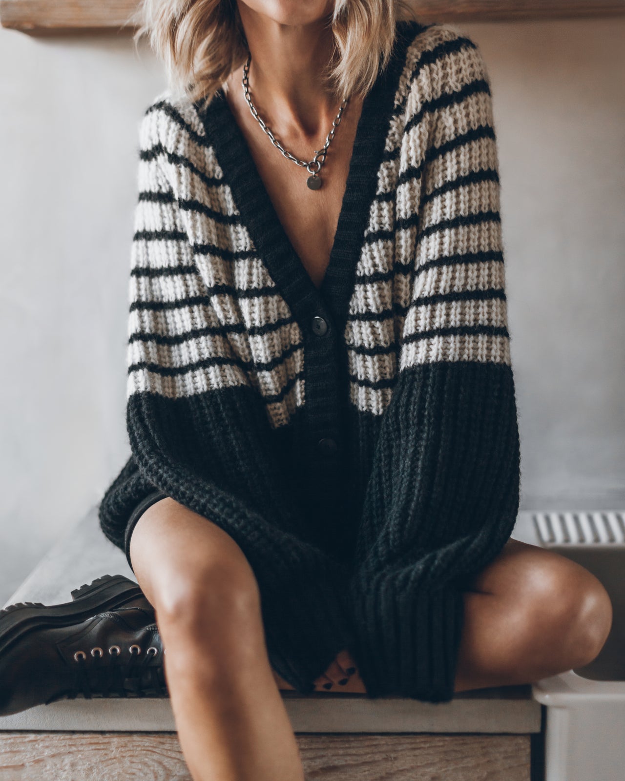 Striped Short Knitted Cardigan - Product photo