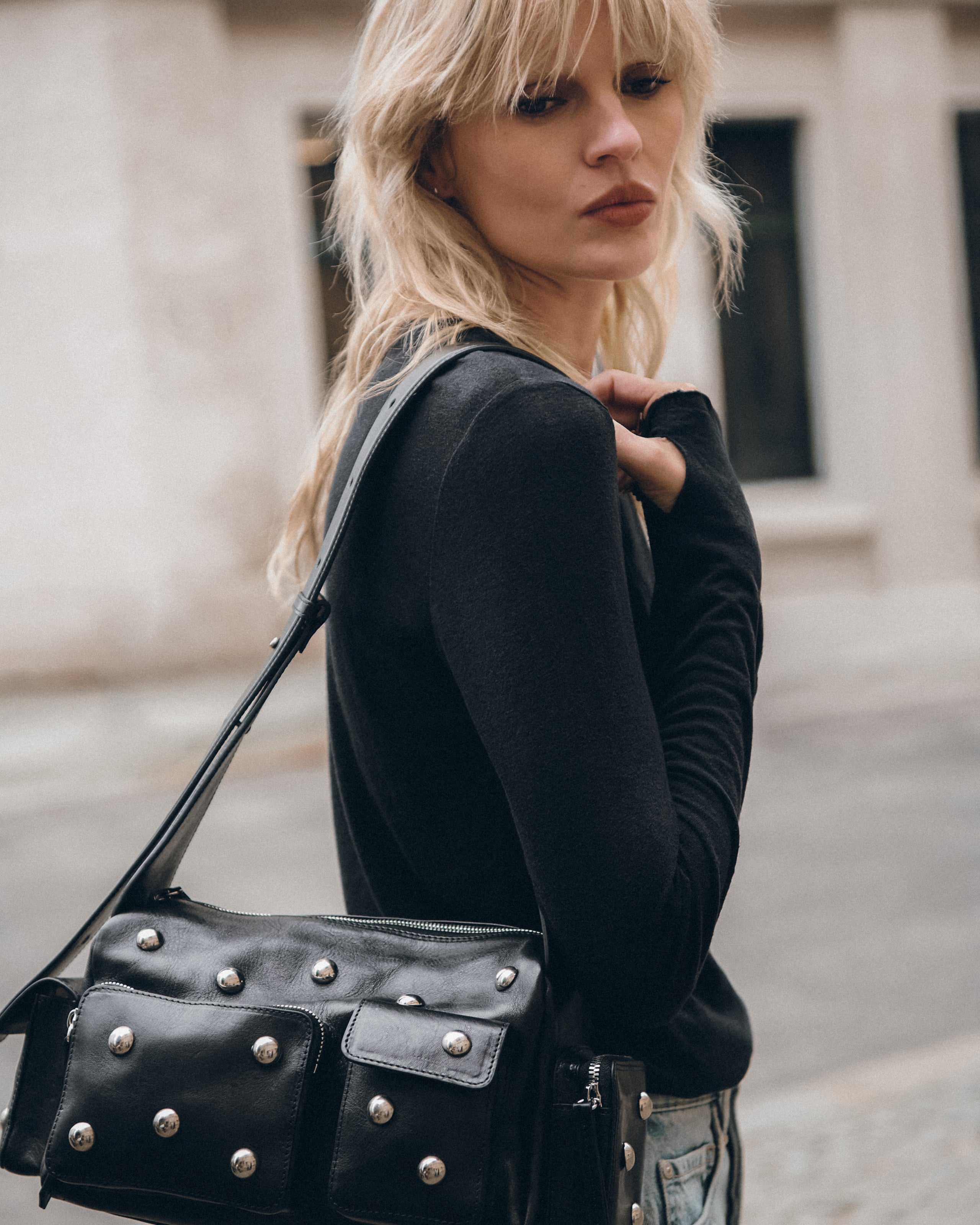 The Black Thin Linen Longsleeve