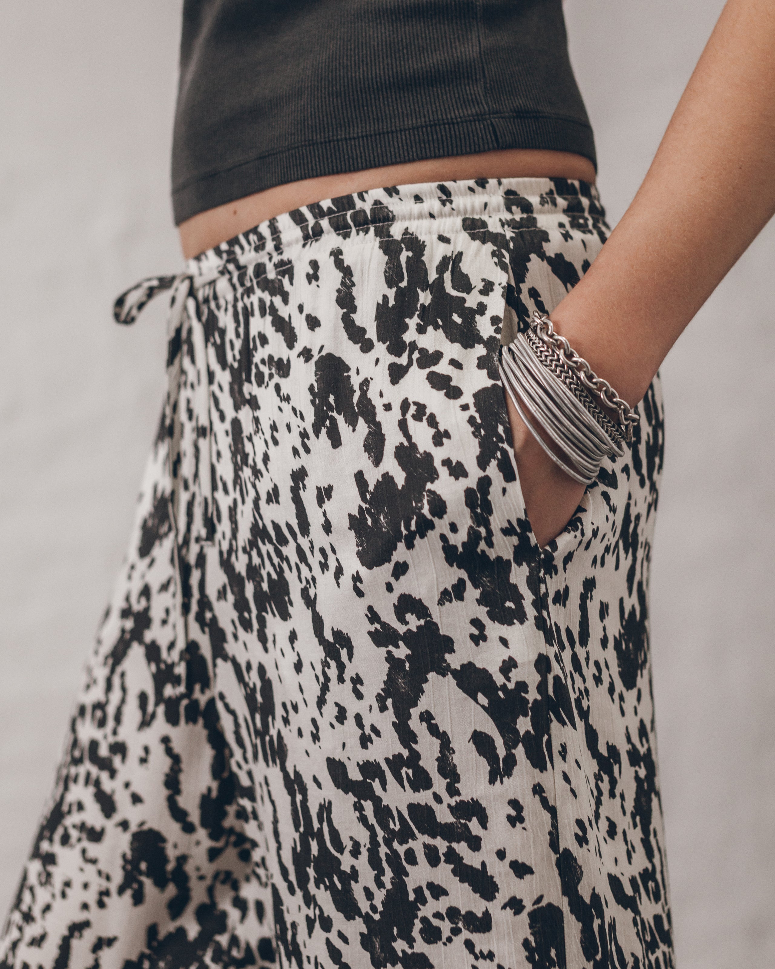 The Dalmatian Flowy Pants The Dark Faded Standard Tank Top The Bangles The Chunky Chain Bracelet ...