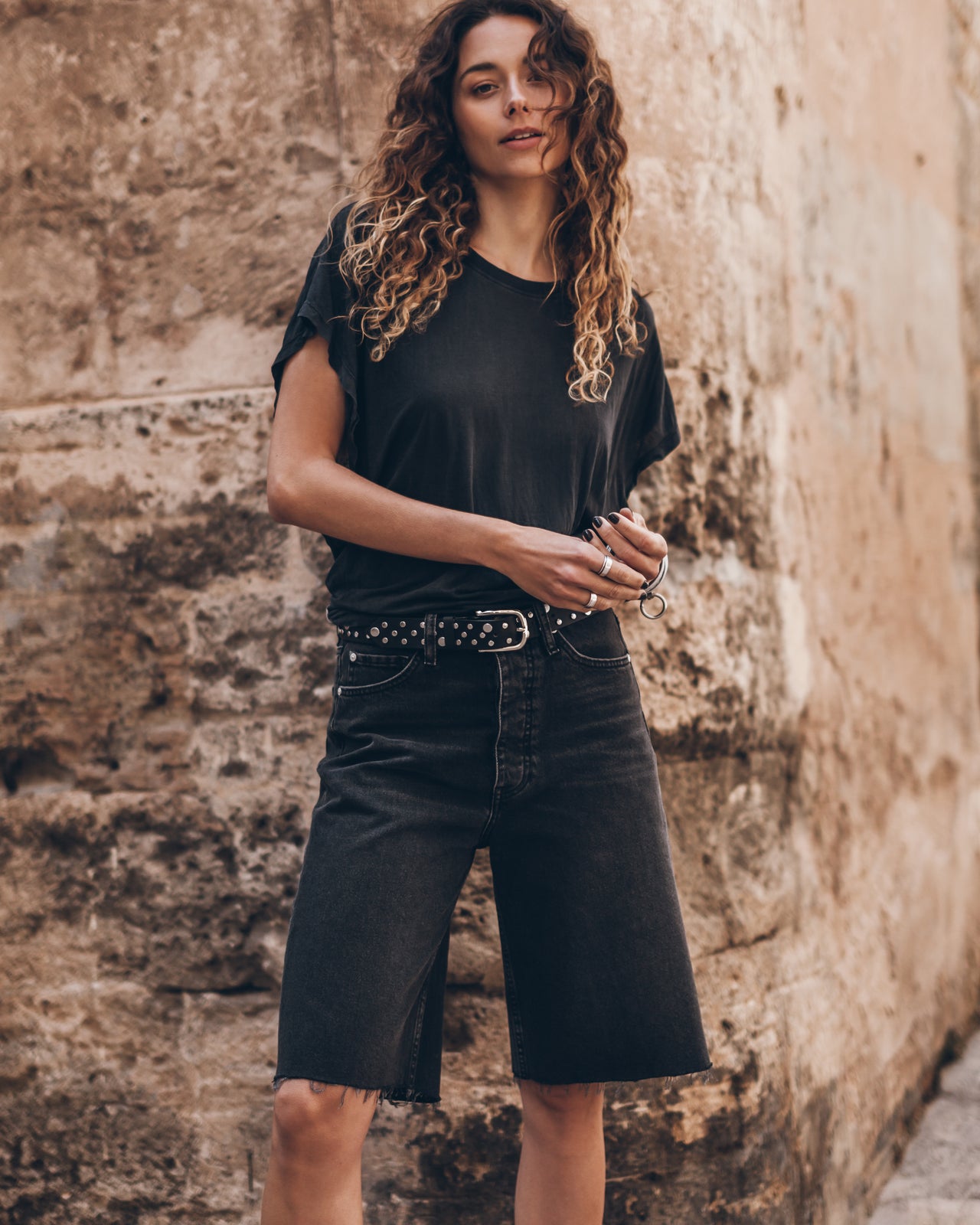 The Dark Thin Batwing Shirt The Black Denim Bermuda Shorts The Studded Belt - Product photo