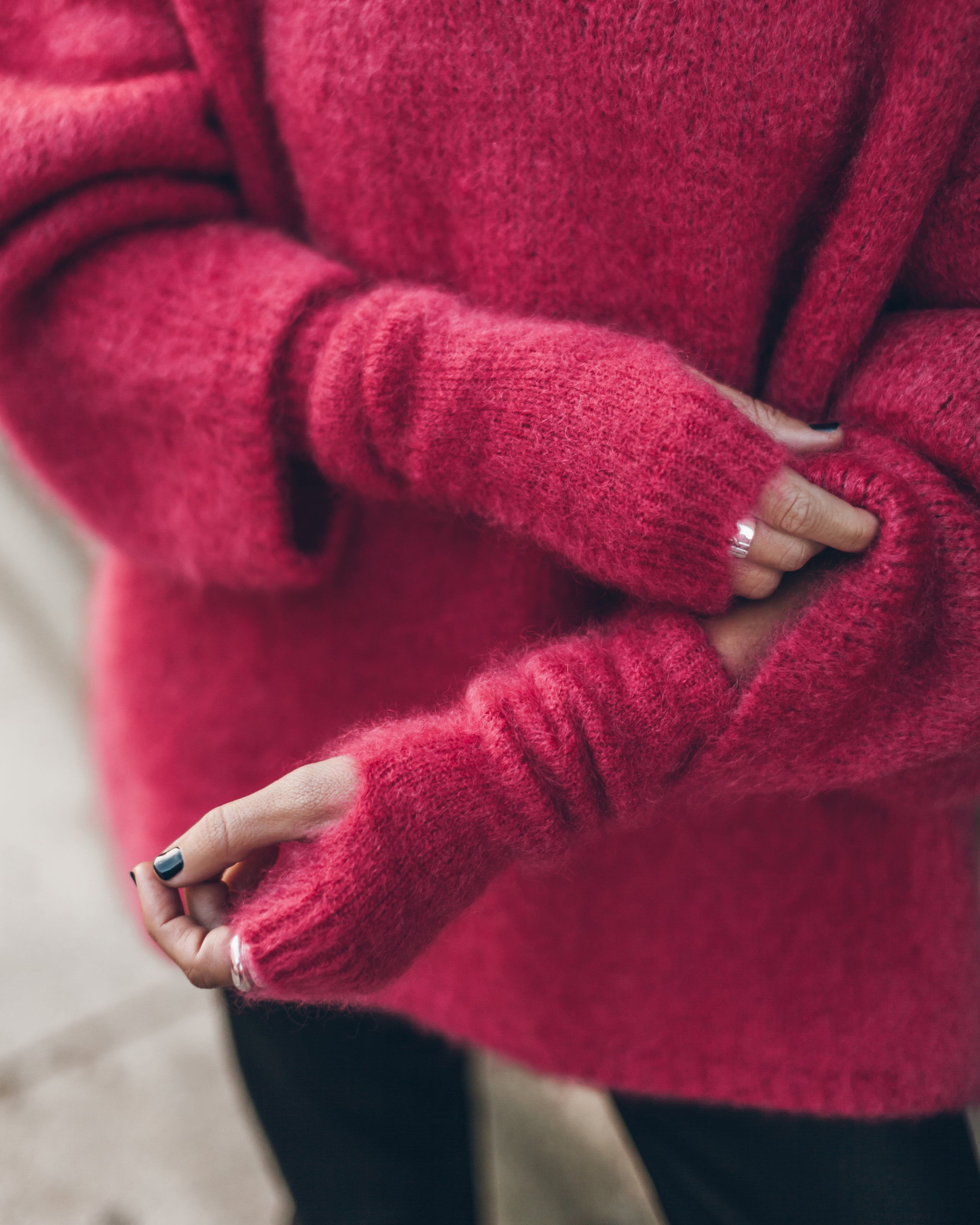 The Pink Knit Gloves