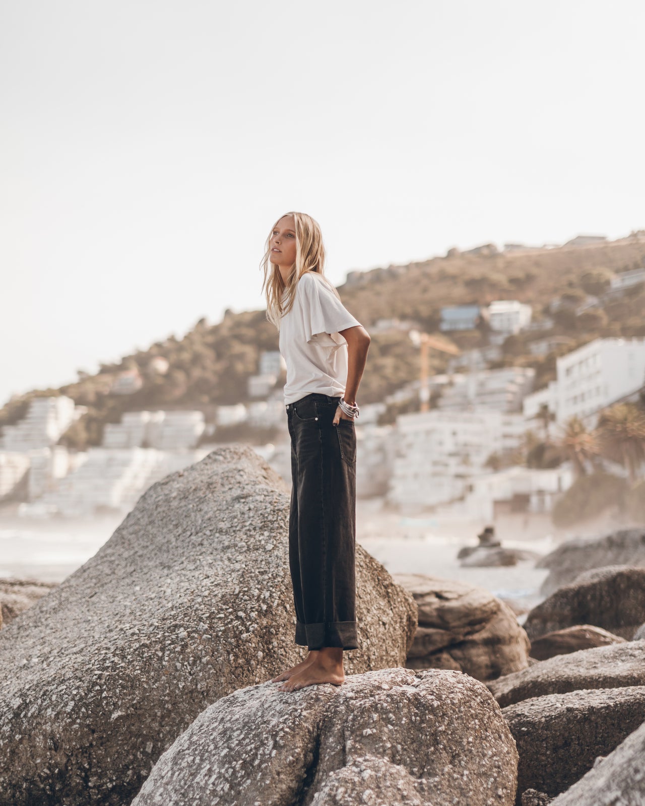 White Bat Shirt Black Baggy Jeans - Product photo