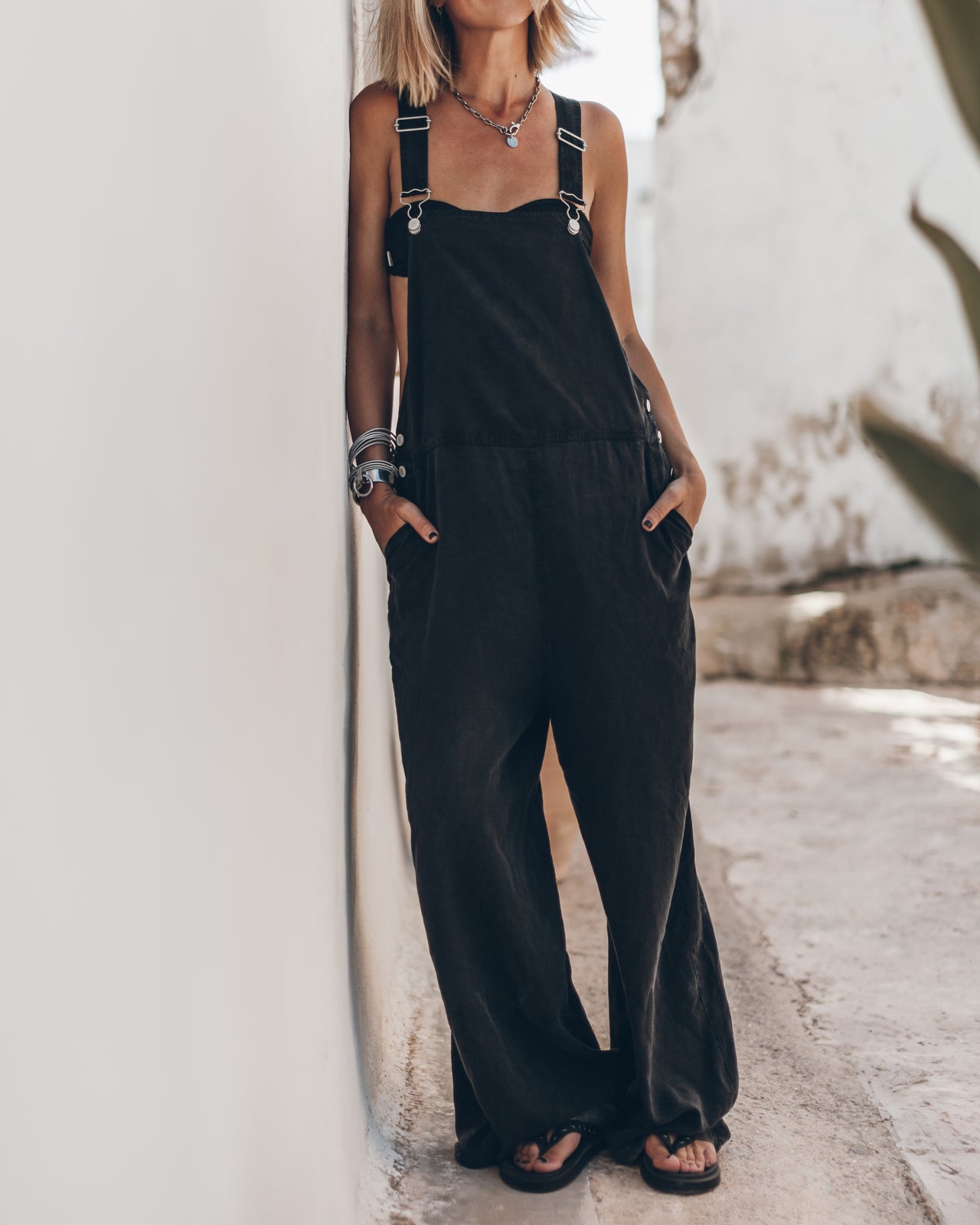 Crop The Dark Flowy Dungarees Copy - Product photo