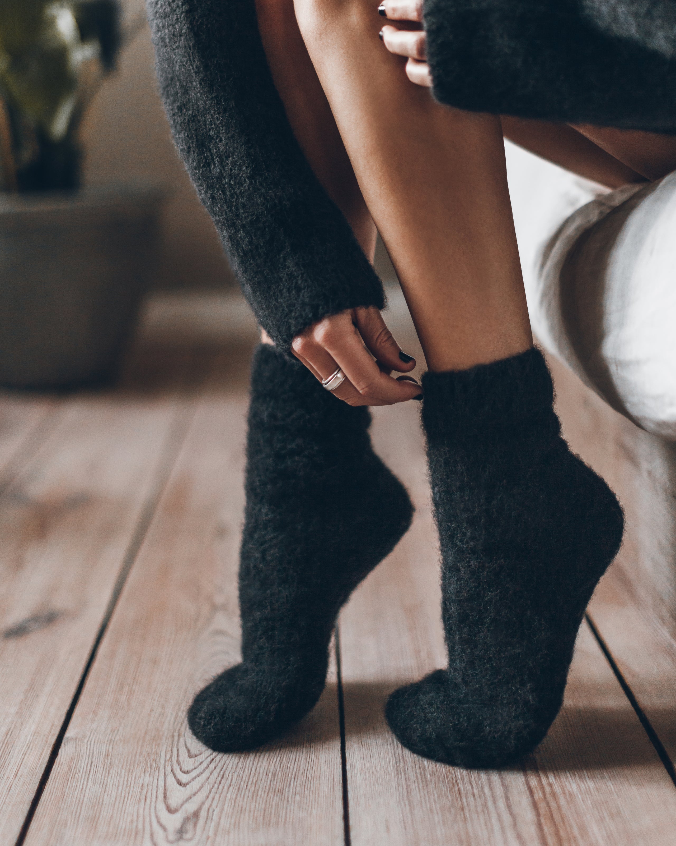 The Black Fluffy Alpaca Knit Socks