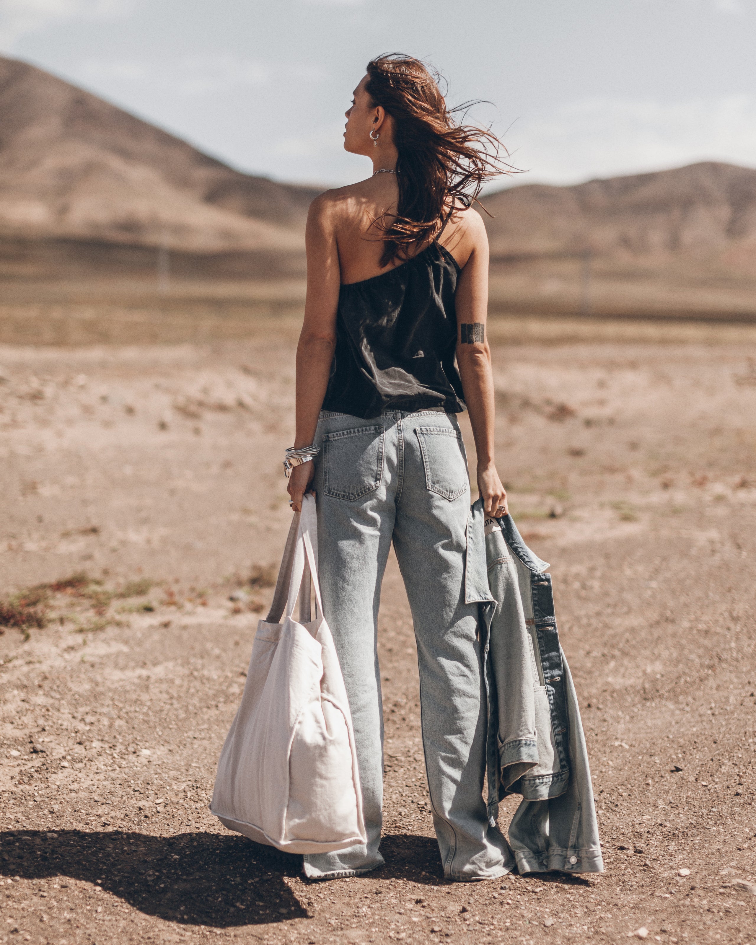 The Black Asymmetrical Top