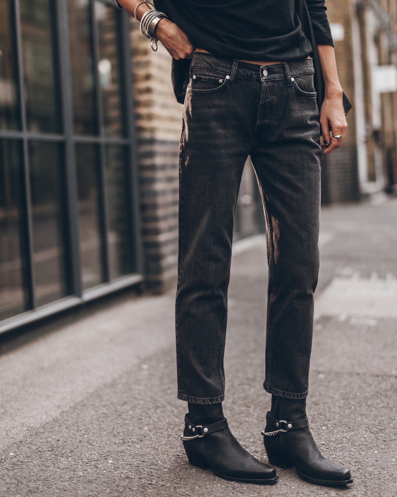 The Black Slim Jeans