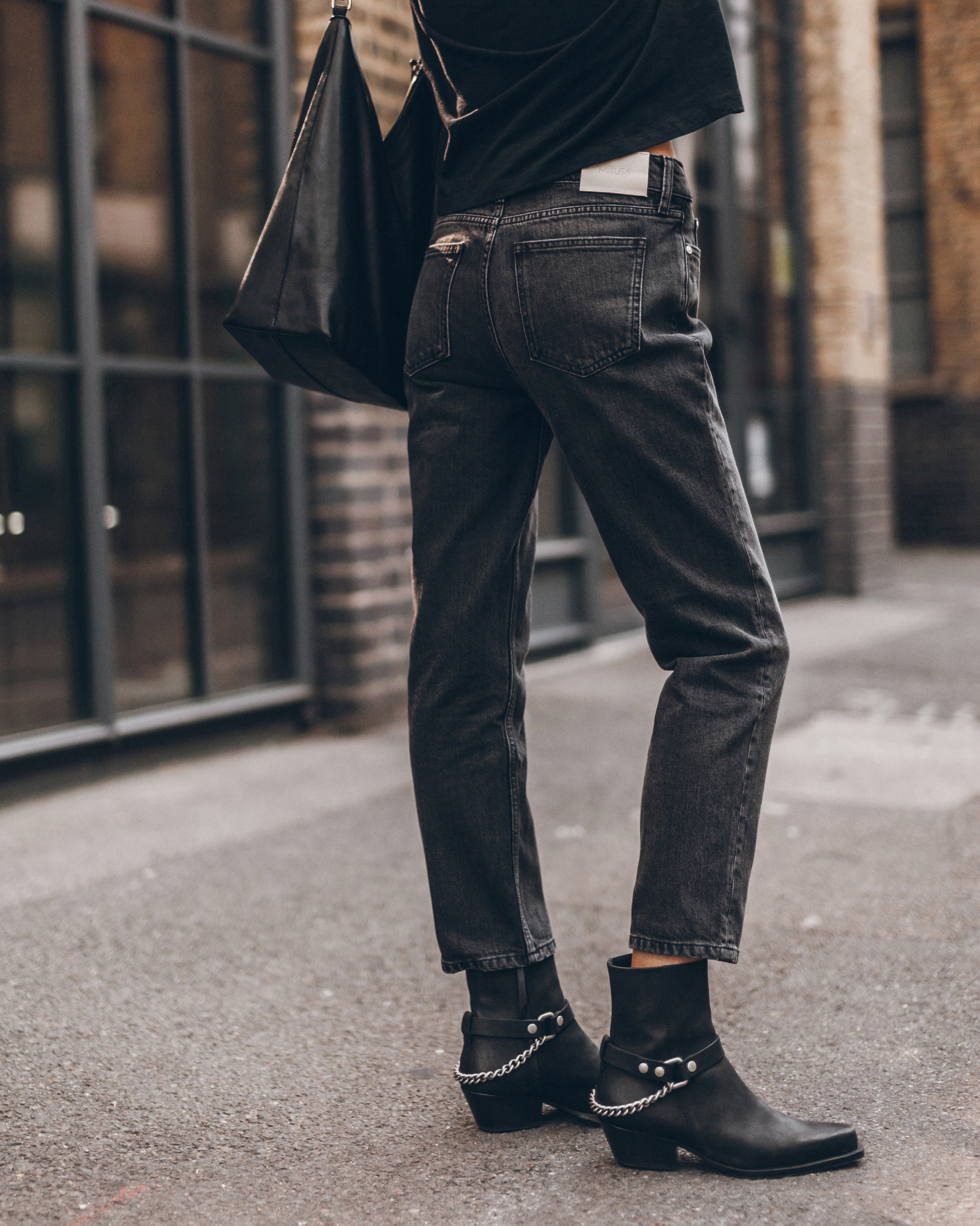 The Black Slim Jeans