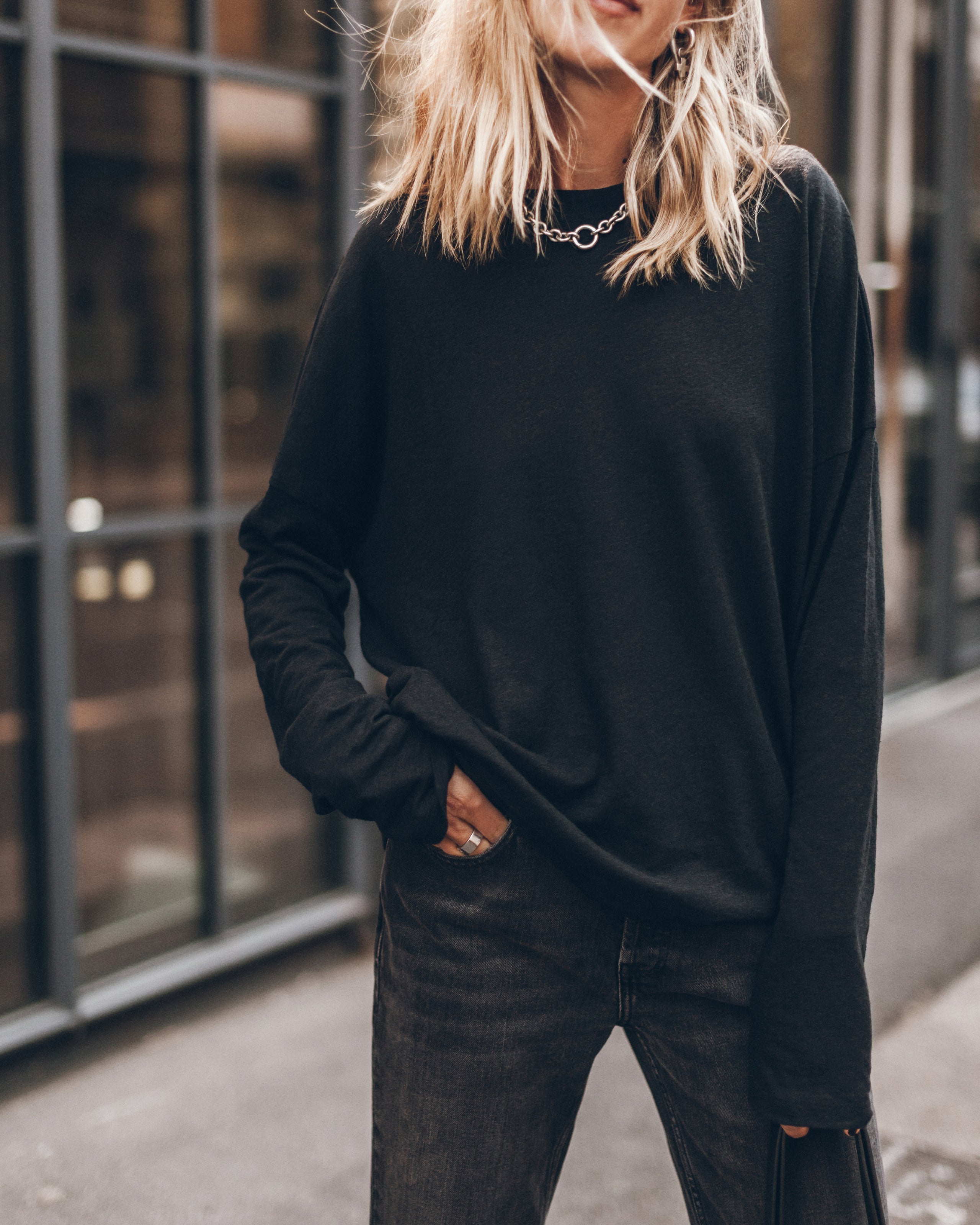 The Black Cotton Linen Loose Longsleeve