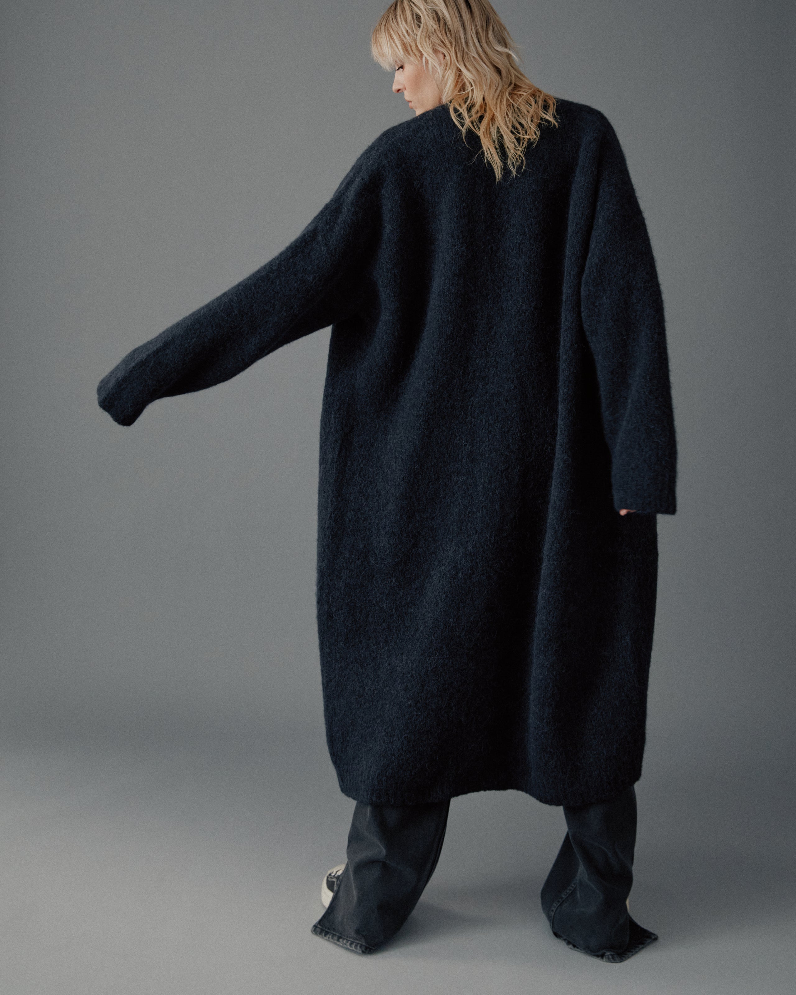The Black Fluffy Alpaca Long Cardigan