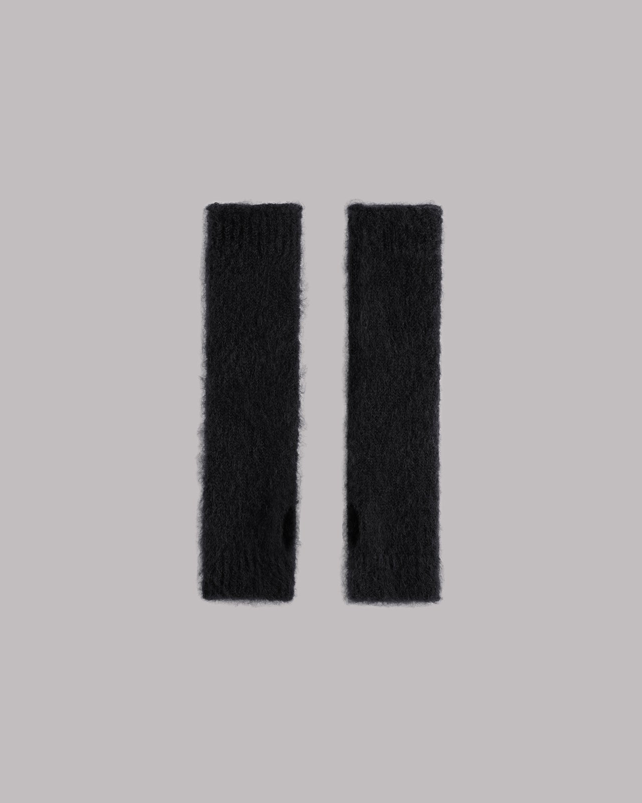 The Black Knit Gloves