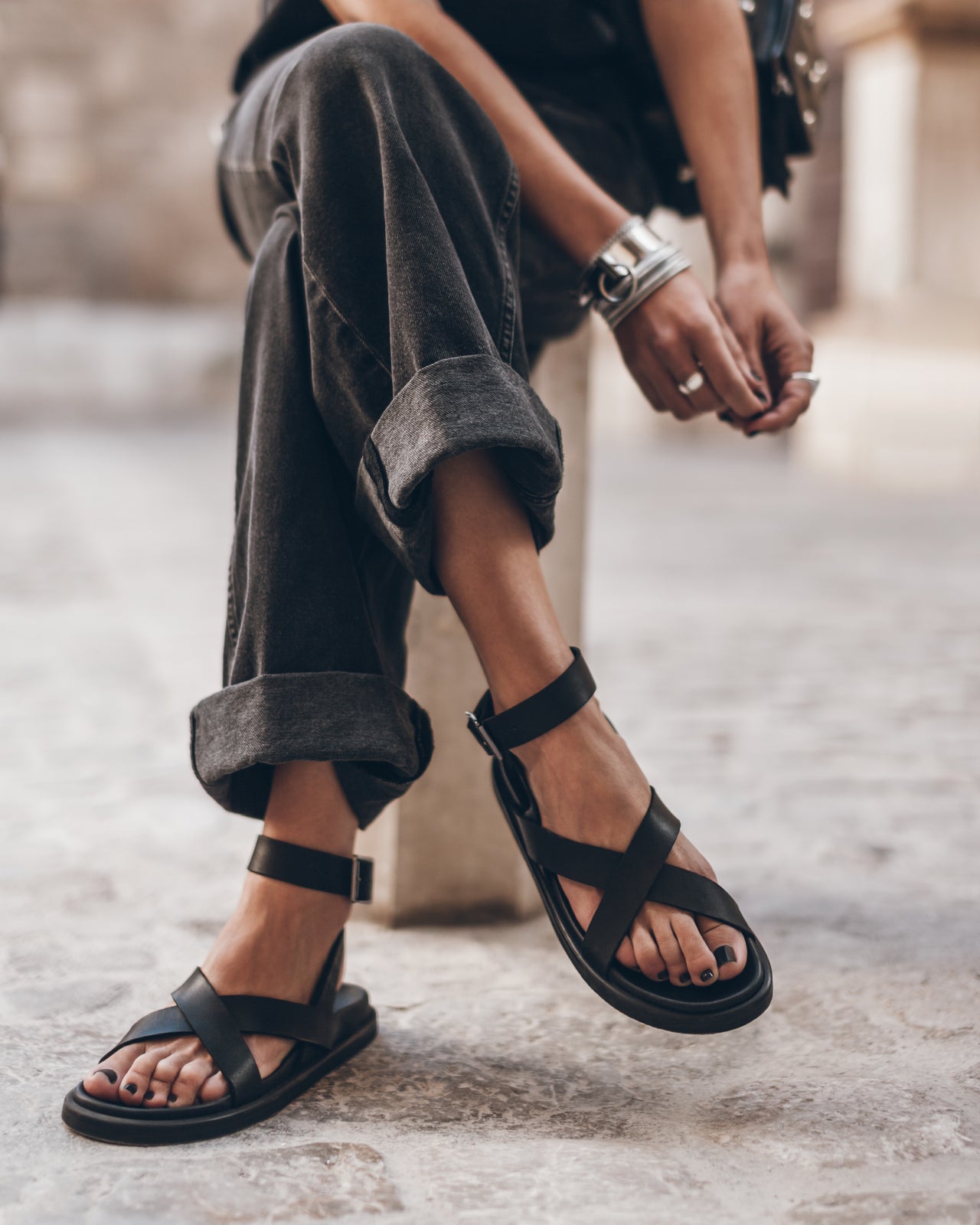 The Black Strappy Leather Sandals The Black Baggy Jeans - Product photo