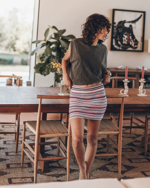The Dark Faded Sleeveless Shirt The Knitted Mini Skirt Mexico Guindi - Product photo