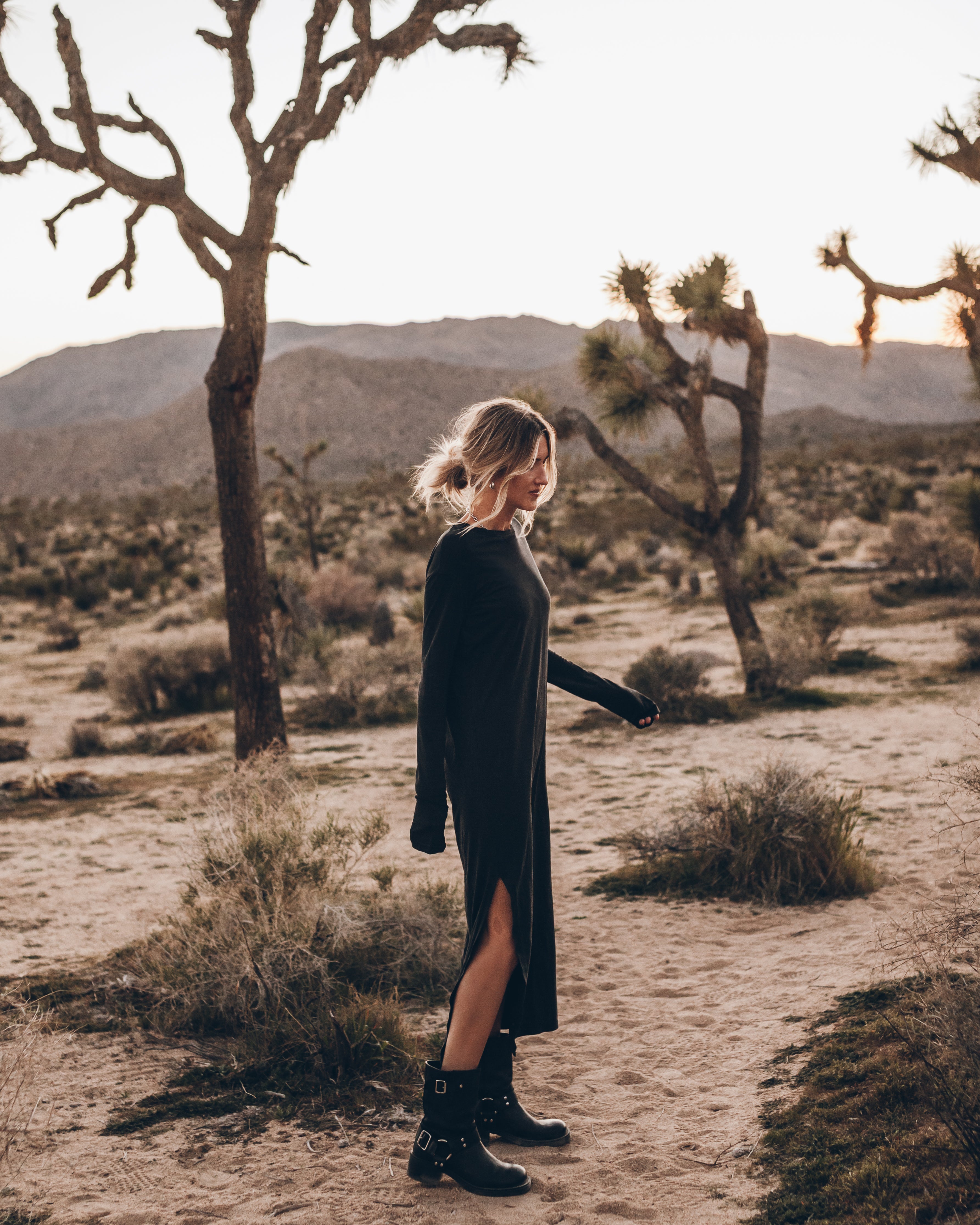long sleeve dress with boots MIKUTA