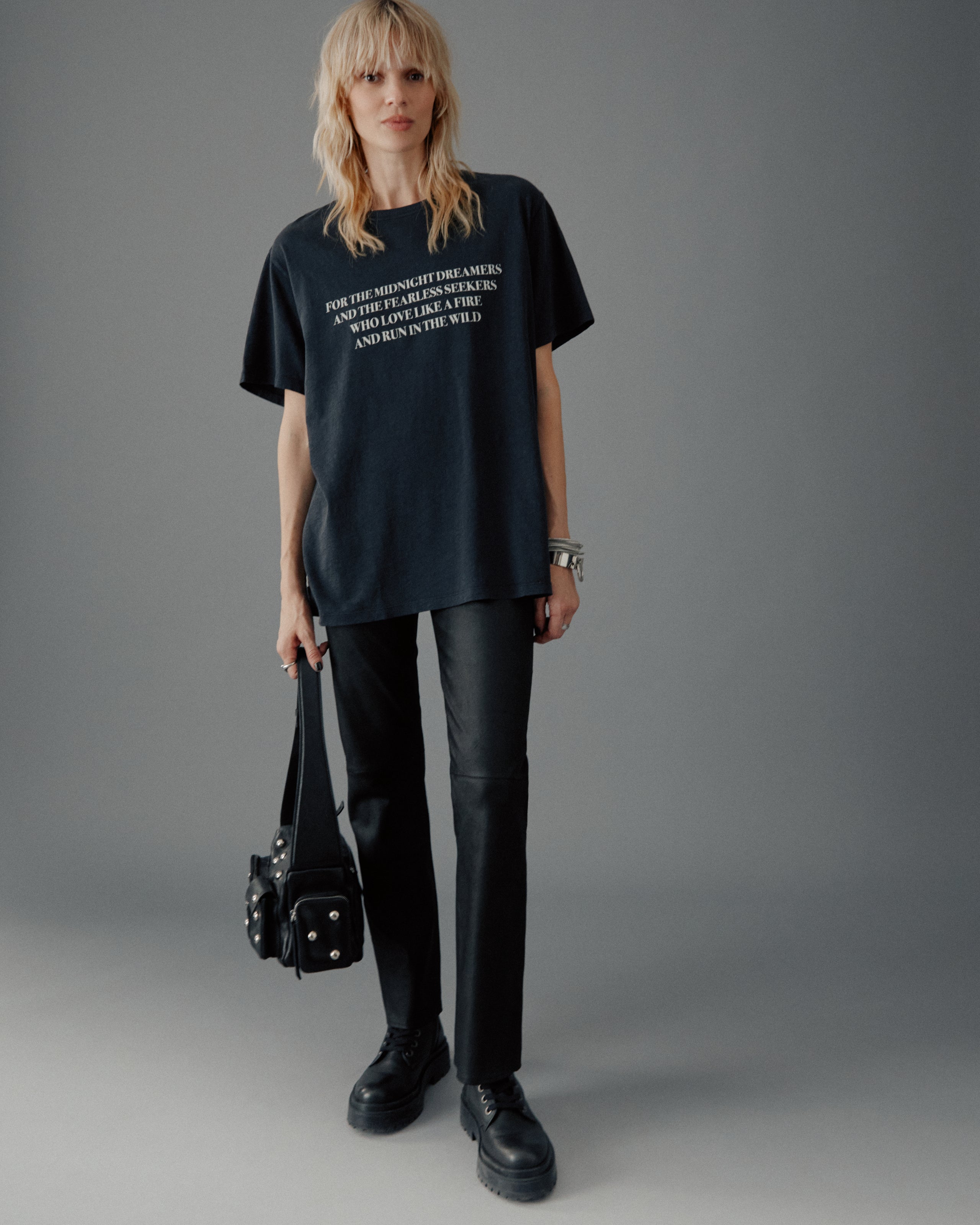 MIKUTA lover t-shirt styled - casual Valentine's outfit