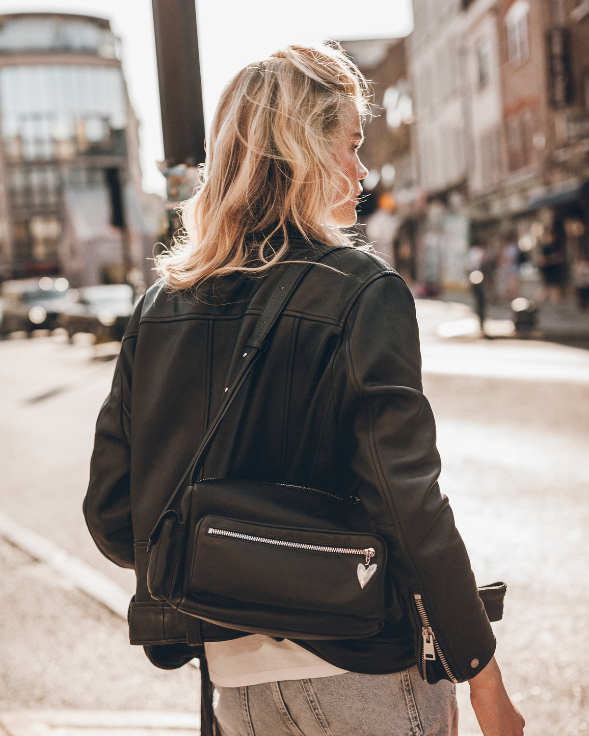 The Black Leather Minou Bag