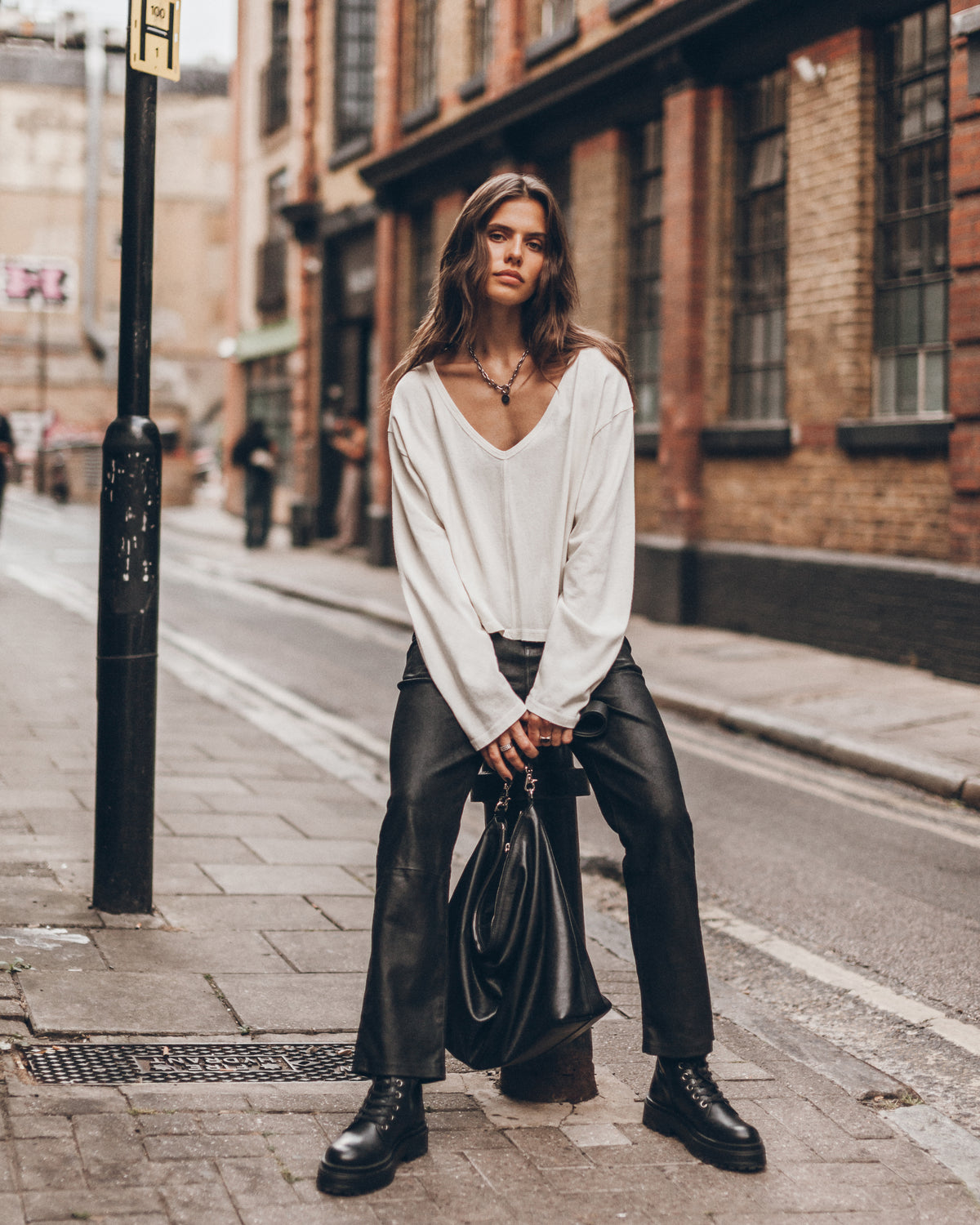 The Off White V-Neck Longsleeve