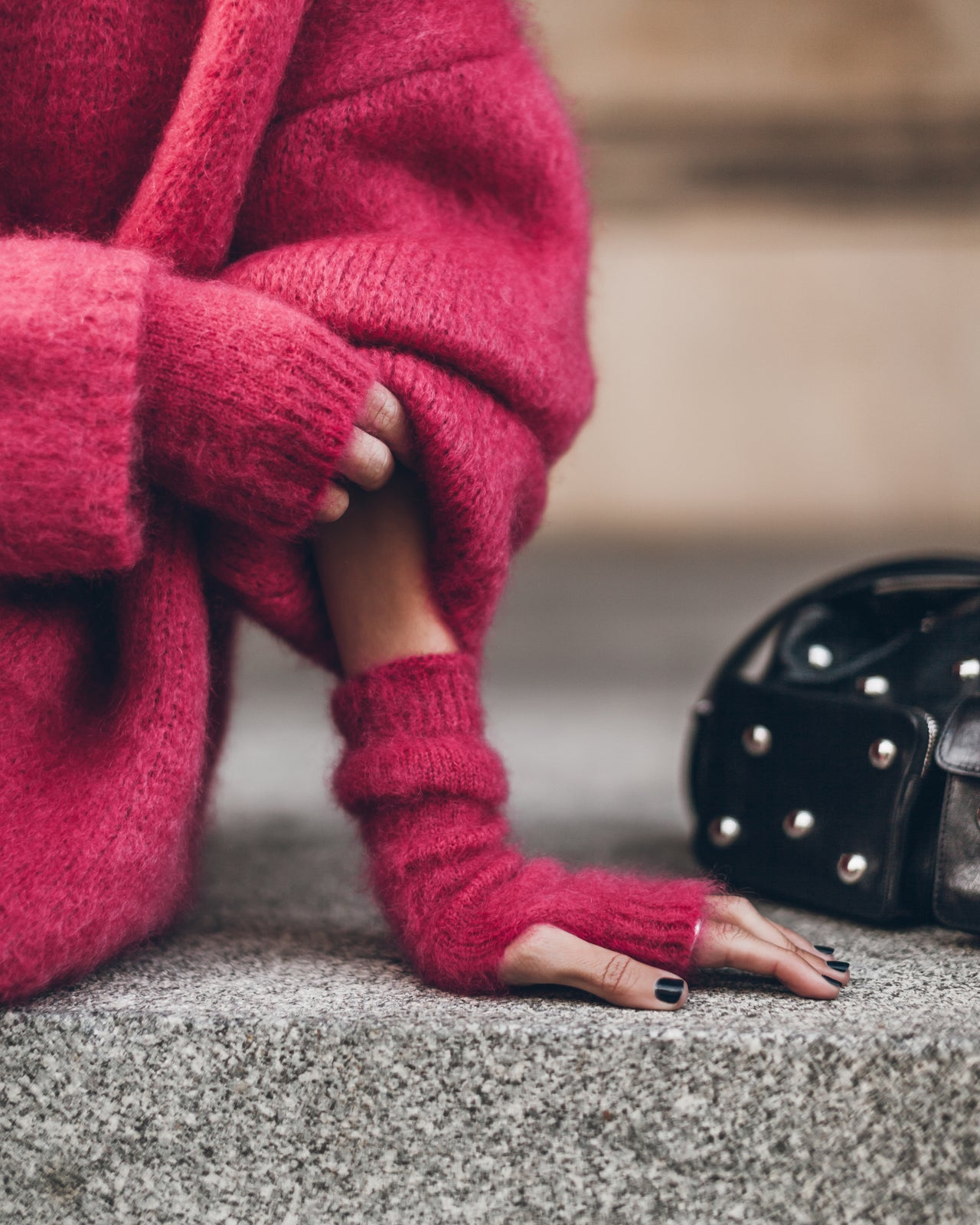 The Pink Knit Gloves