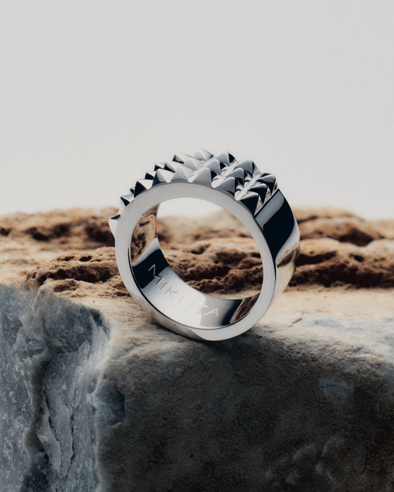 The Spike Ring
