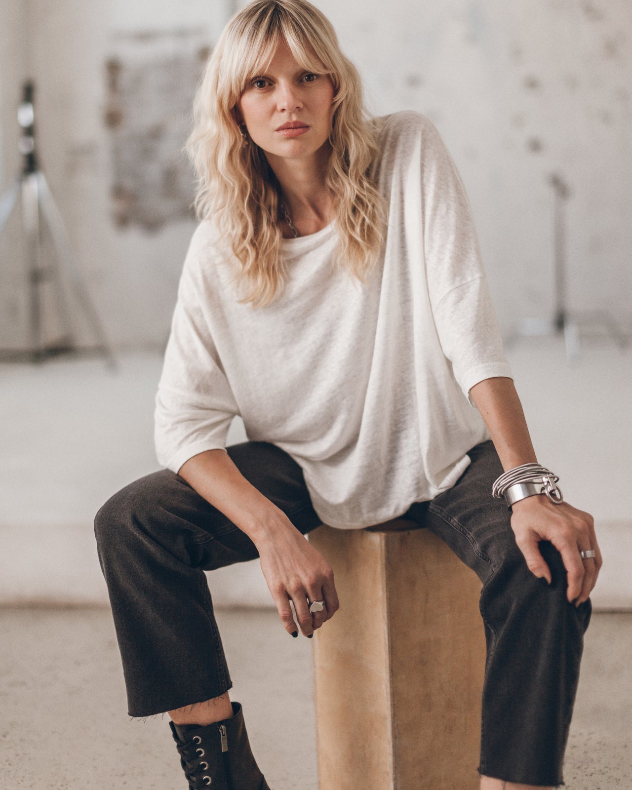 The White Loose Linen T-Shirt