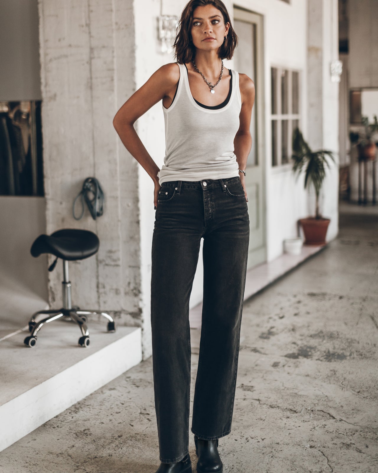 The Black Loose Jeans