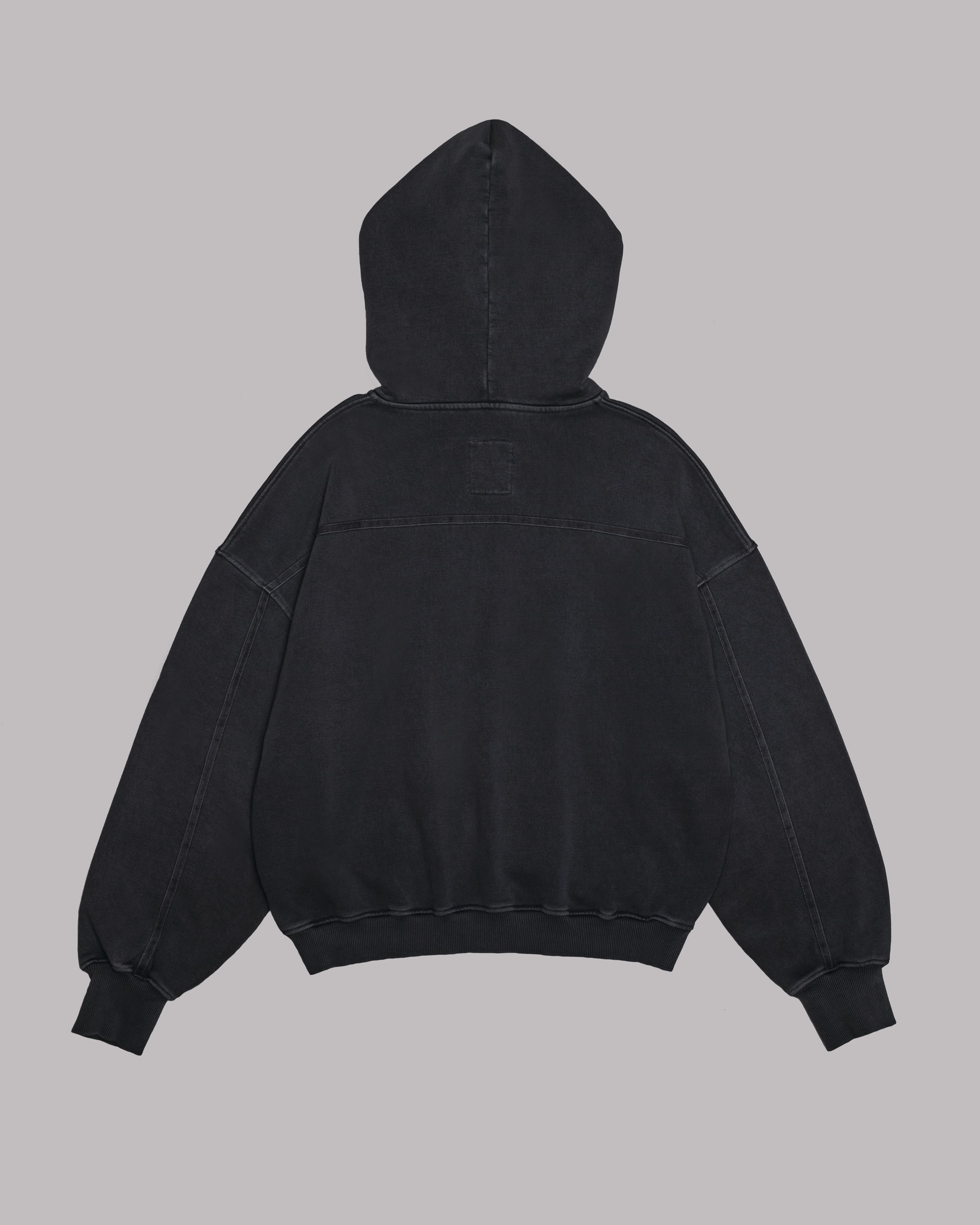 MIKUTA The Black Zipped Hoodie